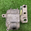 Подушка (опора) двигателя правая Skoda Octavia II 1K0199262AS