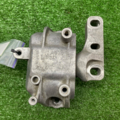 Подушка (опора) двигателя правая Skoda Octavia II 1K0199262CN