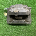 Подушка (опора) двигуна, права Skoda Octavia II 1K0199262AT
