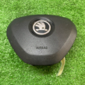 Подушка безпеки, водійська, AIRBAG шкода а7 Skoda Octavia III 5E0880201B