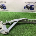 3T0823302B VAG петля капота, права Skoda Superb II (2008-2015) 3T0823302B
