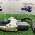 8K0959802A VAG Мотор скло підйомника ПП Skoda Superb II (2008-2015) 8K0959802A