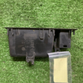 Бардачок передней консоли t5 Volkswagen  7H0857925