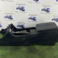 Консоль центральна з підлокітником Volkswagen  7P1863243