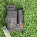 Моторчик заслонки пічки Volkswagen  AG5Q0907511L