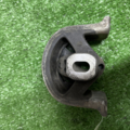 Подушка двигателя передня vw t5 Volkswagen  7H0199848H