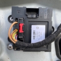 Блок комфорту передніх дверей  Volkswagen Caddy III (2004-2015) 1K0959793