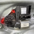 Caddy п.л моторчик склопідіймача Volkswagen Caddy III (2004-2015) 1T0959701D