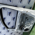 Дверька передня права Caddy 3  Volkswagen Caddy III (2004-2015) 2K0831056B