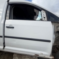 Дверька передня права Caddy 3  Volkswagen Caddy III (2004-2015) 2K0831056B
