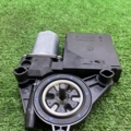 двигун склопідіймача двері передньої, лівої  Volkswagen Caddy III (2004-2015) 1K0959793J