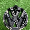 емблема решітки радіатора  Volkswagen Caddy III (2004-2015) 3B0853601C