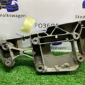 Кронштейн генератора и компрессора кондиционера Volkswagen Caddy III (2004-2015) 06F903143F