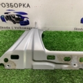Кронштейн кріплення крила переднього лівого передній Volkswagen Caddy III (2004-2015) 1T0821135