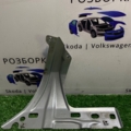 Кронштейн кріплення крила переднього правого передній Volkswagen Caddy III (2004-2015) 1T0821136