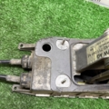 куліса 6 ступка Volkswagen Caddy III (2004-2015) 1K0711061A