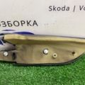 Накладка кріплення дзеркала права Volkswagen Caddy III (2004-2015) 2K0837974