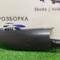 Накладка кріплення дзеркала права Volkswagen Caddy III (2004-2015) 2K0837974