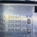 Накладка ліхтаря права Volkswagen Caddy III (2004-2015) 2K0945096M