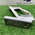 Петля капота права Volkswagen Caddy III (2004-2015) 1T0823302E