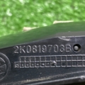 Решітка повітропровода середній лівий Volkswagen Caddy III (2004-2015) 2K0819703B