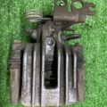 Супорт задній правий  Volkswagen Caddy III (2004-2015) 2K0615424C