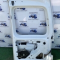Задня ліва дверь гола розпашна Volkswagen Caddy III (2004-2015) 2K0827091H