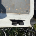 Замок нижній розпашонка Volkswagen Caddy III (2004-2015) 2K0827505J