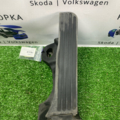 Педаль газа (акселератора) ТАУРАН Volkswagen Caddy III 1T1723503J