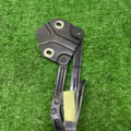 Петля капота правая R CADDY Volkswagen Caddy III 1T0823302B