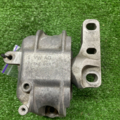 Подушка двигателя прав 2.0 TDI 8V vw VW CADDY III 04-15 ОЕ:1K0199262AT Volkswagen Caddy III 1K0199262AT