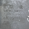 Кожух рулевой колонки  Volkswagen Golf IV (1997-2006) 1J0858559C