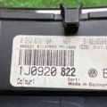Приборная доска щиток приборов Volkswagen Golf IV (1997-2006) 1J0920822
