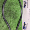 Ущільнювач капоту 3C0823723 VAG  Volkswagen Golf IV (1997-2006) 3C0823723