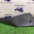 Бічна обшивка центральної консолі ліва Volkswagen Golf V (2003-2009) 1K1863045