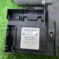 Блок управления стеклоподьемником передний правый Volkswagen Golf V (2003-2009) 1K0959792C