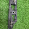 Кронштейн бампера переднього зовнішній лівий Volkswagen Golf V (2003-2009) 1K0807183
