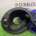Лючок бензобака (топливного бака) Volkswagen Golf V (2003-2009) 1K0010497C