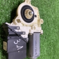 Моторчик склопідйомника  Volkswagen Golf V (2003-2009) 1K0959703