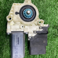 Моторчик склопідйомника Volkswagen Golf V 1K0959704AG