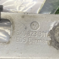 ПЕТЛЯ КАПОТА ЛЕВАЯ VOLKSWAGEN GOLF 5 Volkswagen Golf V 5K0823301A