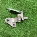 Петля педеніх правих дверей Golf5 Volkswagen Golf V 1K0831401L
