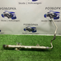 Распределитель топлива (рампа) Volkswagen Golf VII 05E133320