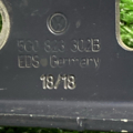Шарнір кришки капота, правий Volkswagen Golf VII 5G0823302B