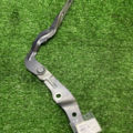 Шарнір кришки капота, правий Volkswagen Golf VII 5G0823302B