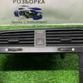 Воздухозаборник консоли VW Volkswagen Golf VII 5G2815735D