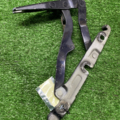Петля кришки багажника права фольксваген джетта Volkswagen Jetta V 1K5827302A