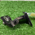 Петля задньої двері, правої JETTA Volkswagen Jetta V 1K4833402J