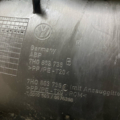 Накладка порога передня права Volkswagen  7H0863736B