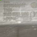 Облицовка днища t5 Volkswagen  7H0825191D
